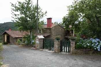 Casa Farruco en Santiso (La Corogne)